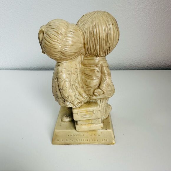 R&W Berries Vintage Girl Boy We Need Each Other 1970 Figurine - Picture 2 of 4
